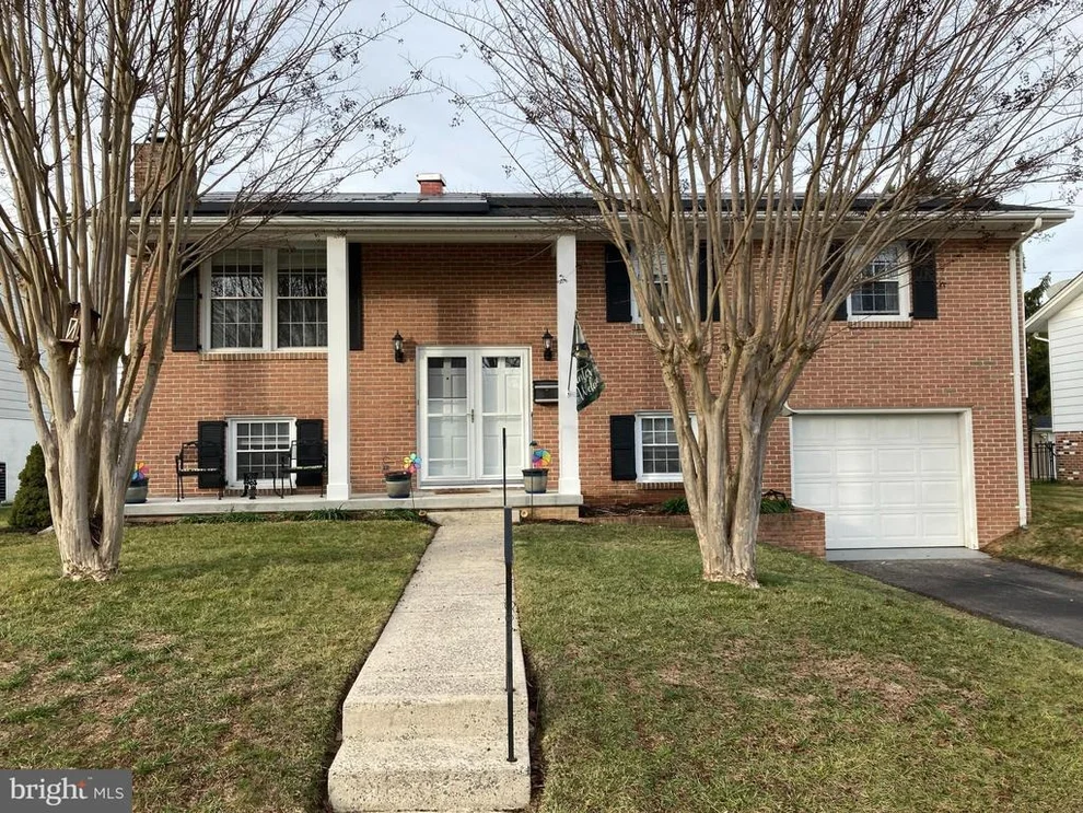Unit for sale at 1111 YOUNG PLACE, FREDERICK, MD 21702