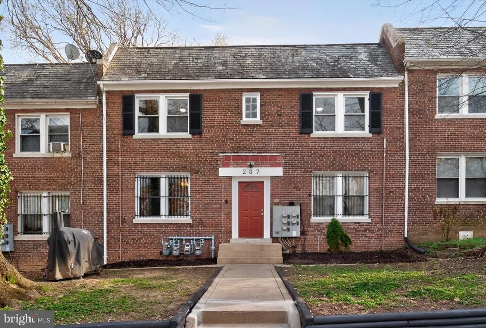 Unit for sale at 207 ADAMS STREET NE, WASHINGTON, DC 20002