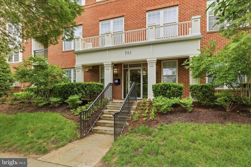 Unit for sale at 701 FALLSGROVE DRIVE, ROCKVILLE, MD 20850