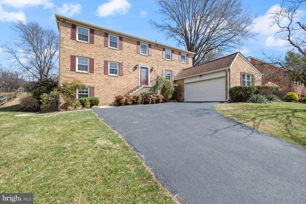Unit for sale at 9921 BEDFORDSHIRE COURT, POTOMAC, MD 20854