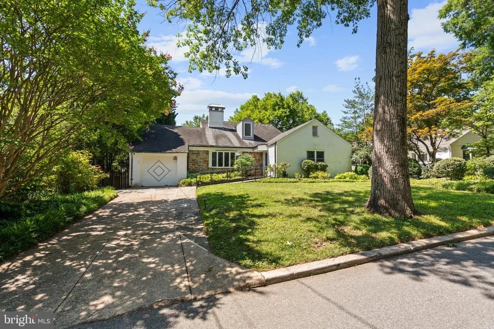 Unit for sale at 4702 ESSEX AVENUE, CHEVY CHASE, MD 20815