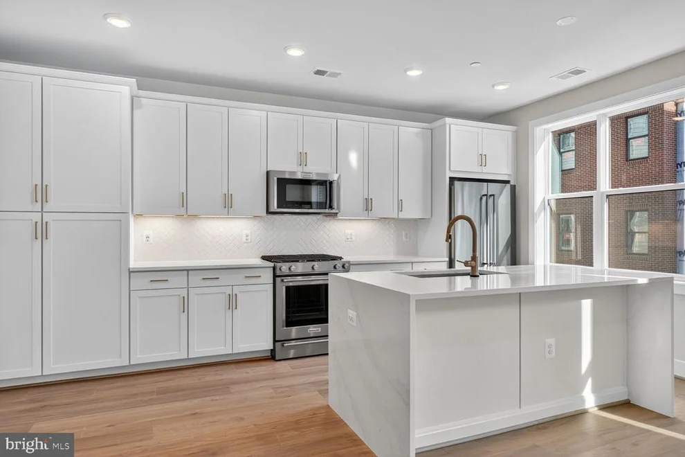 Unit for sale at 136 PEPPERELL STREET, ALEXANDRIA, VA 22304
