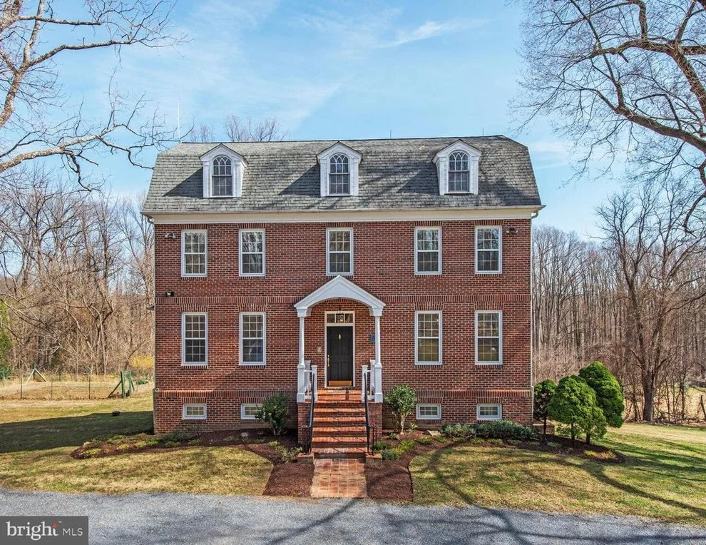 Unit for sale at 9 NORTH STREET, BROOKEVILLE, MD 20833