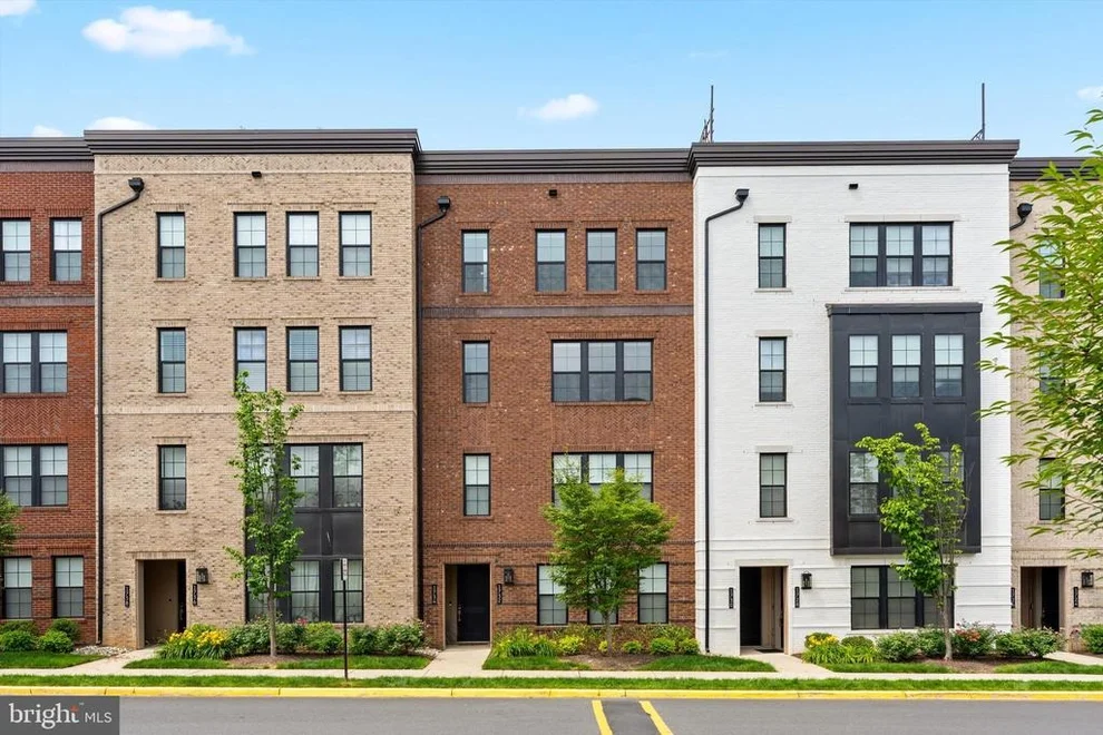 Unit for sale at 1734 MCKENNA POINT DRIVE, MCLEAN, VA 22102