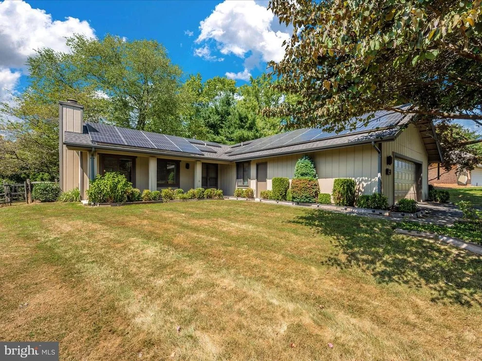 Unit for sale at 20444 ASPENWOOD LANE, MONTGOMERY VILLAGE, MD 20886