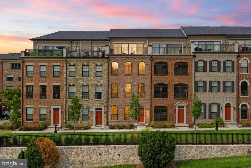 Unit for sale at 617 LEIGH WAY, OXON HILL, MD 20745