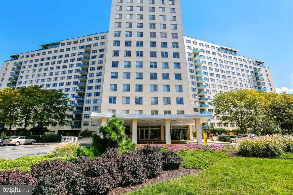 Unit for sale at 10401 GROSVENOR PLACE, ROCKVILLE, MD 20852
