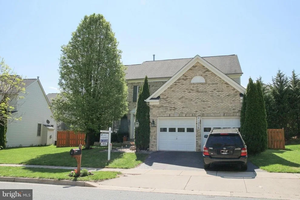 Unit for sale at 21228 HICKORY FOREST WAY, GERMANTOWN, MD 20876