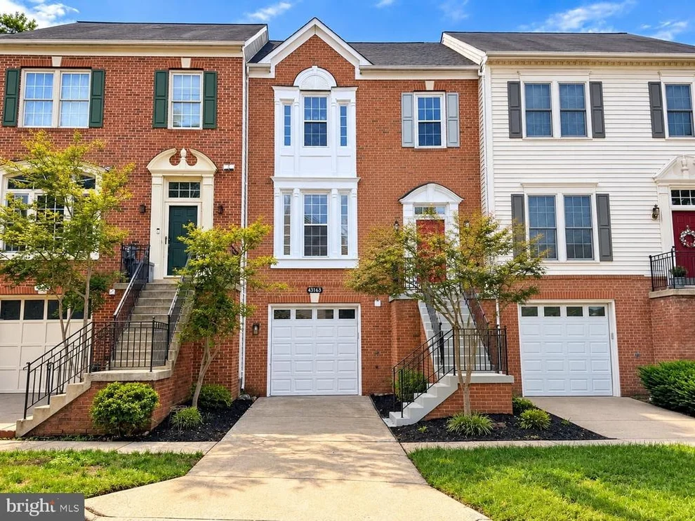 Unit for sale at 43163 KATAMA SQUARE, CHANTILLY, VA 20152
