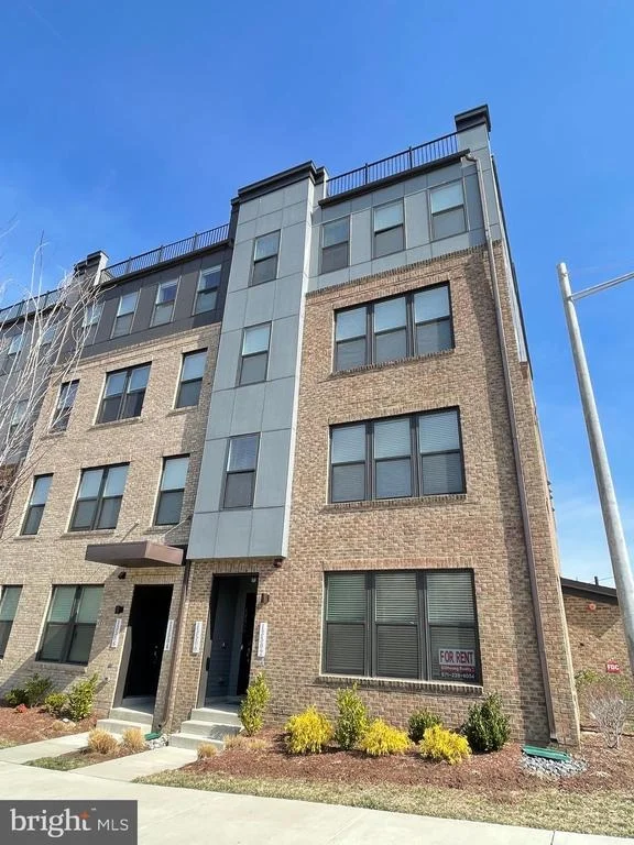 Unit for sale at 13502 SAYWARD BOULEVARD, HERNDON, VA 20171