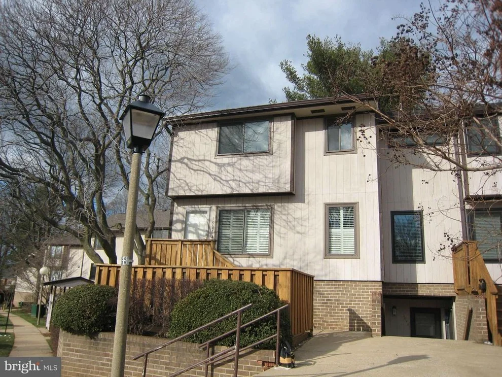 Unit for sale at 1691 WESTWIND WAY, MCLEAN, VA 22102
