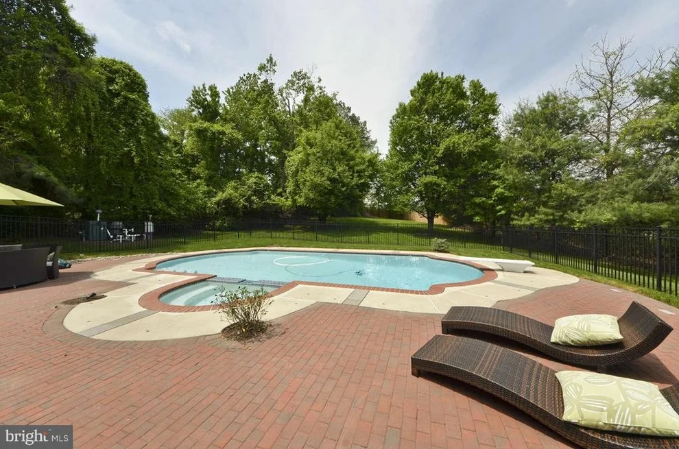 Unit for sale at 9620 CHATHAMS FORD DRIVE, VIENNA, VA 22182