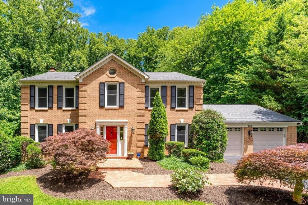 Unit for sale at 11618 HOLLY BRIAR LANE, GREAT FALLS, VA 22066