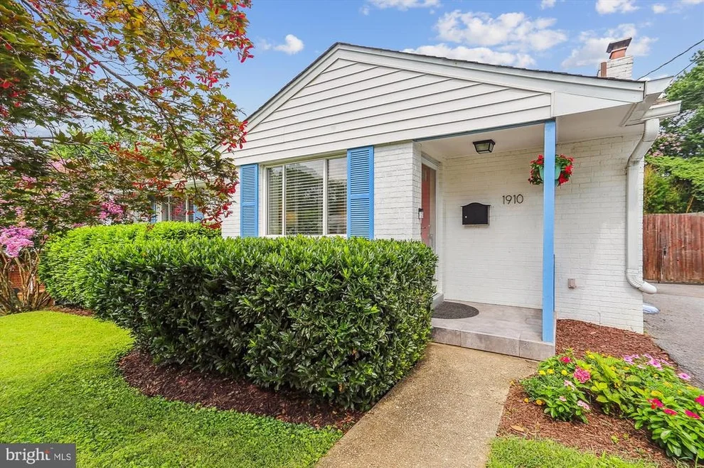 Unit for sale at 1910 ROCKLAND AVENUE, ROCKVILLE, MD 20851