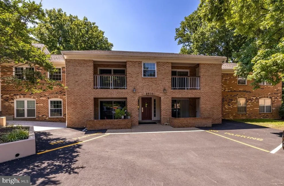 Unit for sale at 5910 COVE LANDING ROAD, BURKE, VA 22015
