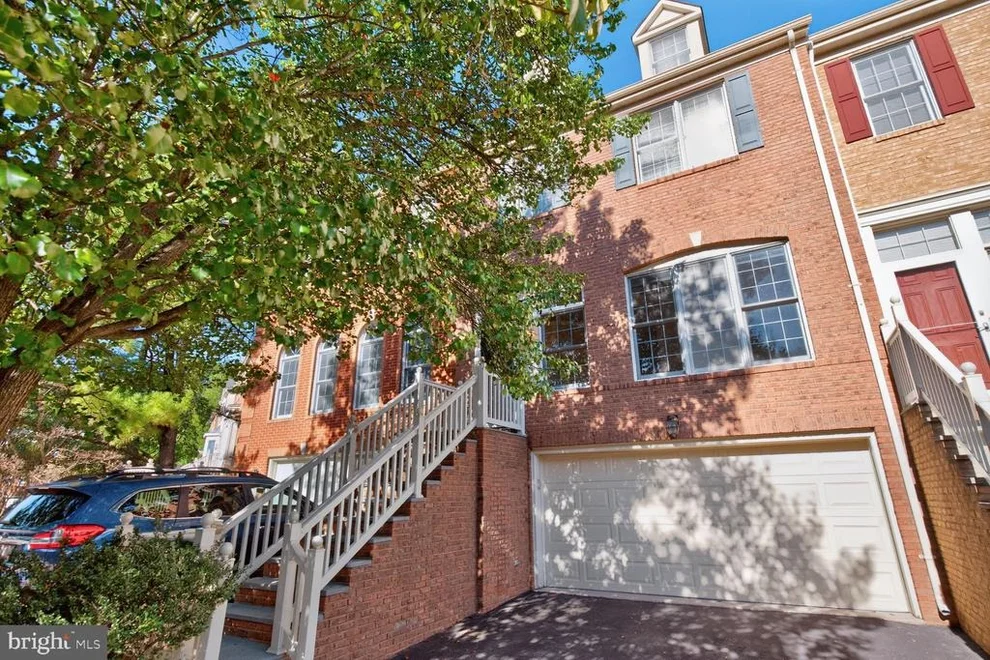 Unit for sale at 425 WINDING ROSE DRIVE, ROCKVILLE, MD 20850