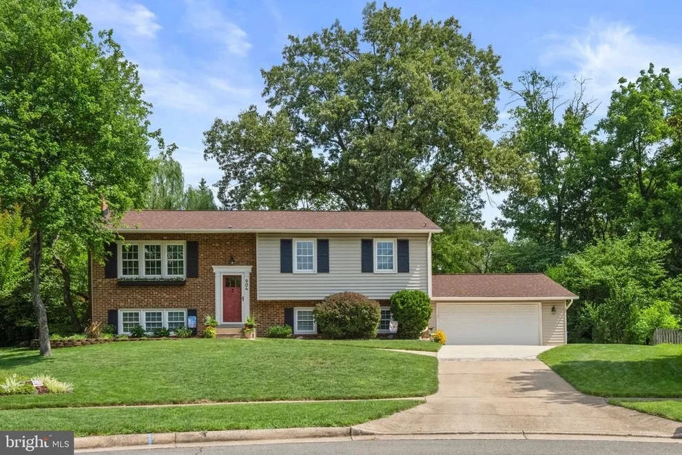Unit for sale at 904 DUNBARTON COURT, HERNDON, VA 20170