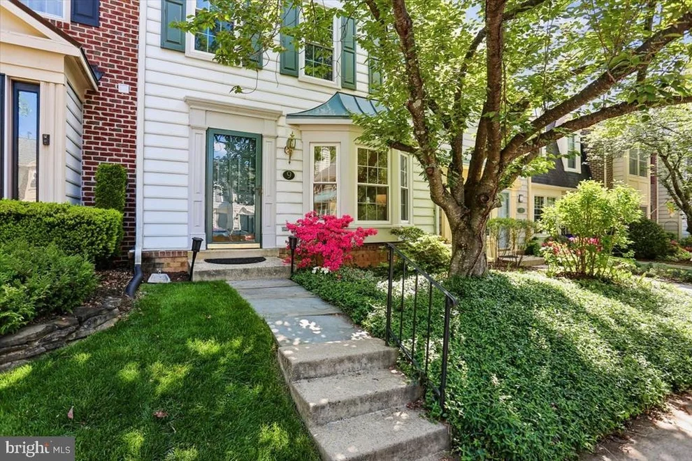 Unit for sale at 9 FOUNTAIN VALLEY COURT, MONTGOMERY VILLAGE, MD 20886