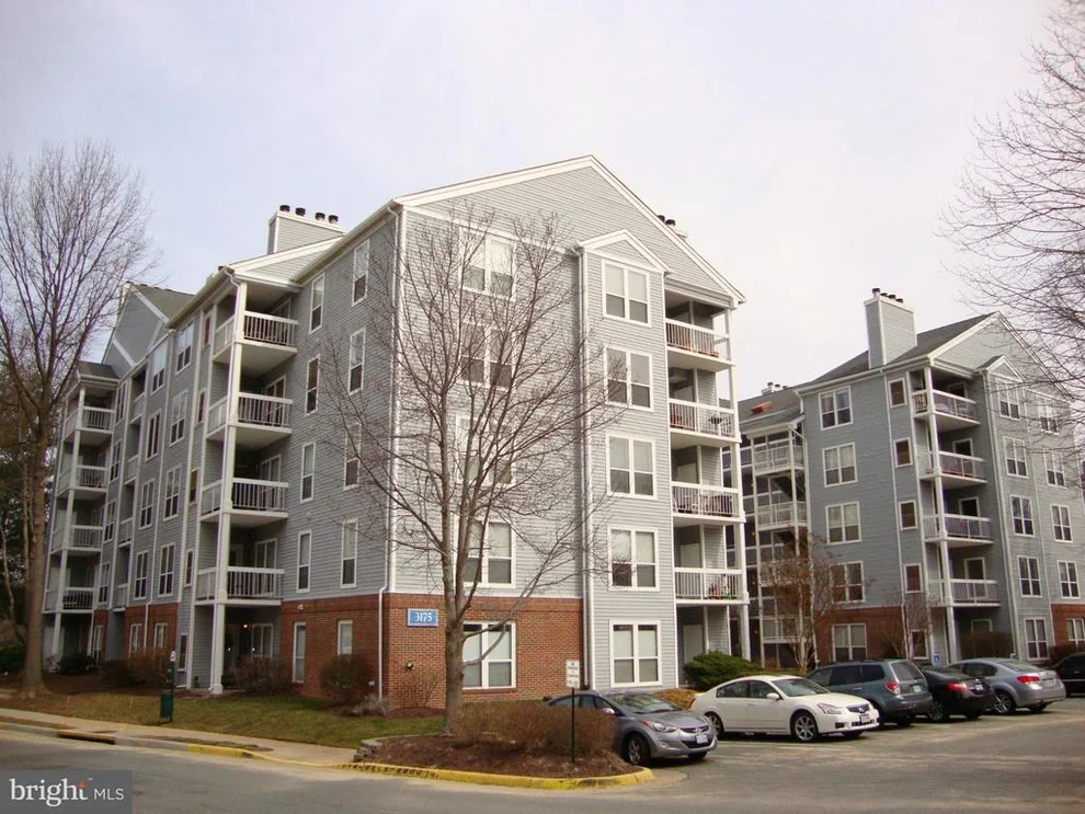 Unit for sale at 3175 SUMMIT SQUARE DRIVE, OAKTON, VA 22124