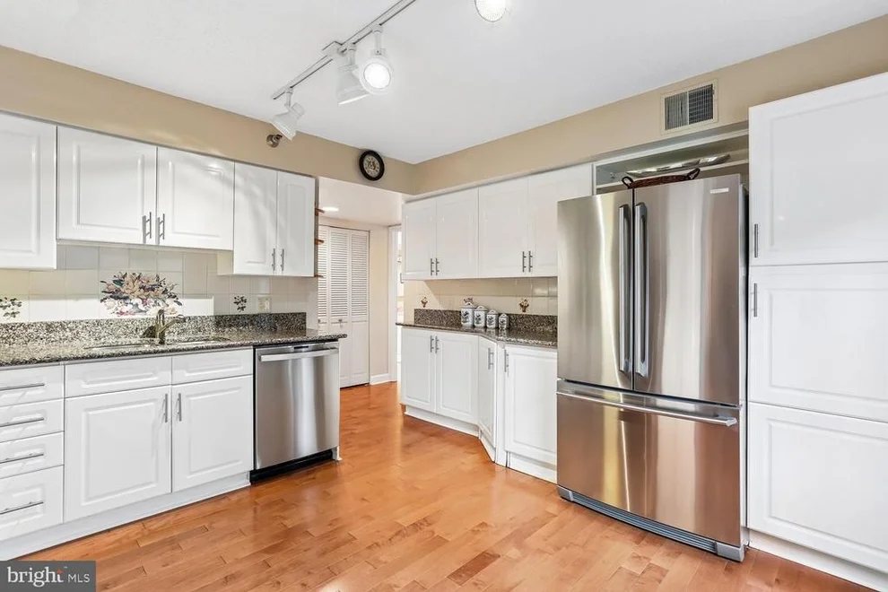14809 Pennfield Circle