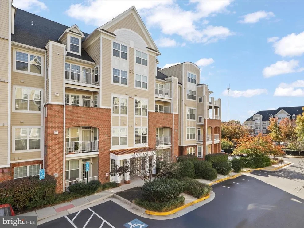 Unit for sale at 2711 BELLFOREST COURT, VIENNA, VA 22180