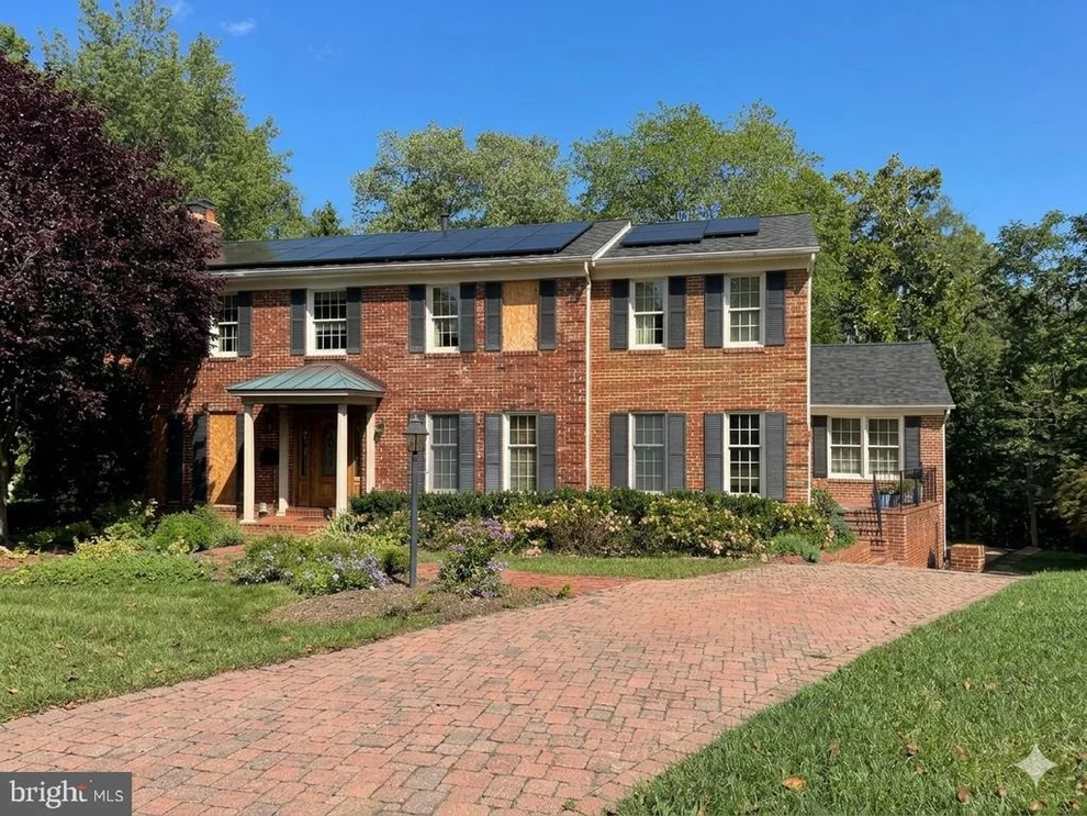 Unit for sale at 1900 ANCILLA COURT, ALEXANDRIA, VA 22307