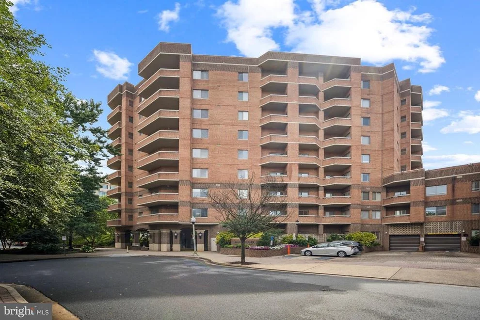Unit for sale at 1050 N STUART STREET, ARLINGTON, VA 22201