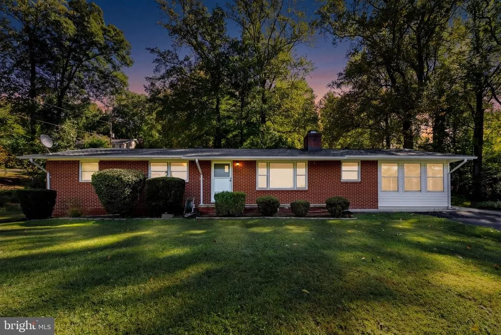 Unit for sale at 9707 CREST HILL ROAD, MARSHALL, VA 20115