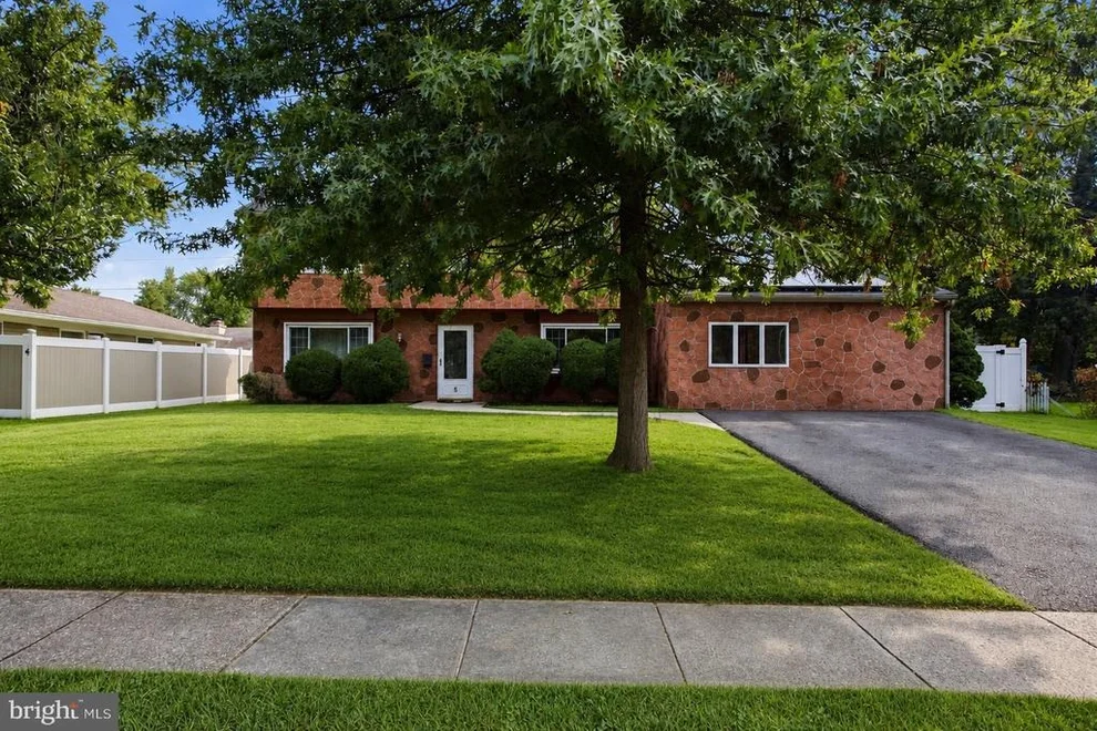 Unit for sale at 5 NEWPORT LANE, WILLINGBORO, NJ 08046