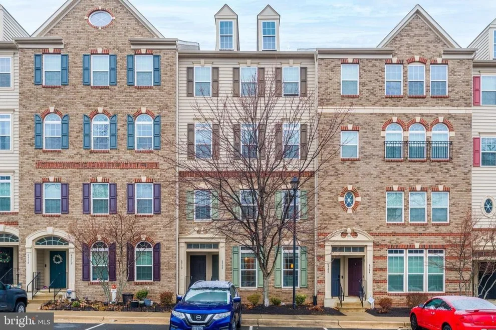 Unit for sale at 6908 KONA DRIVE, GAINESVILLE, VA 20155