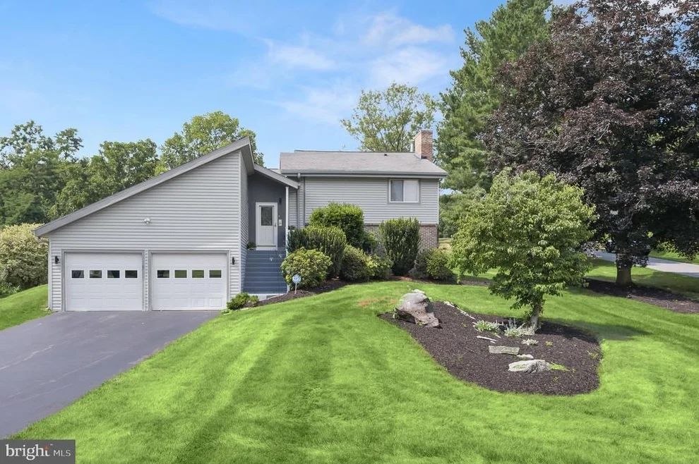 Unit for sale at 20603 BLUEBIRD AVENUE, HAGERSTOWN, MD 21742