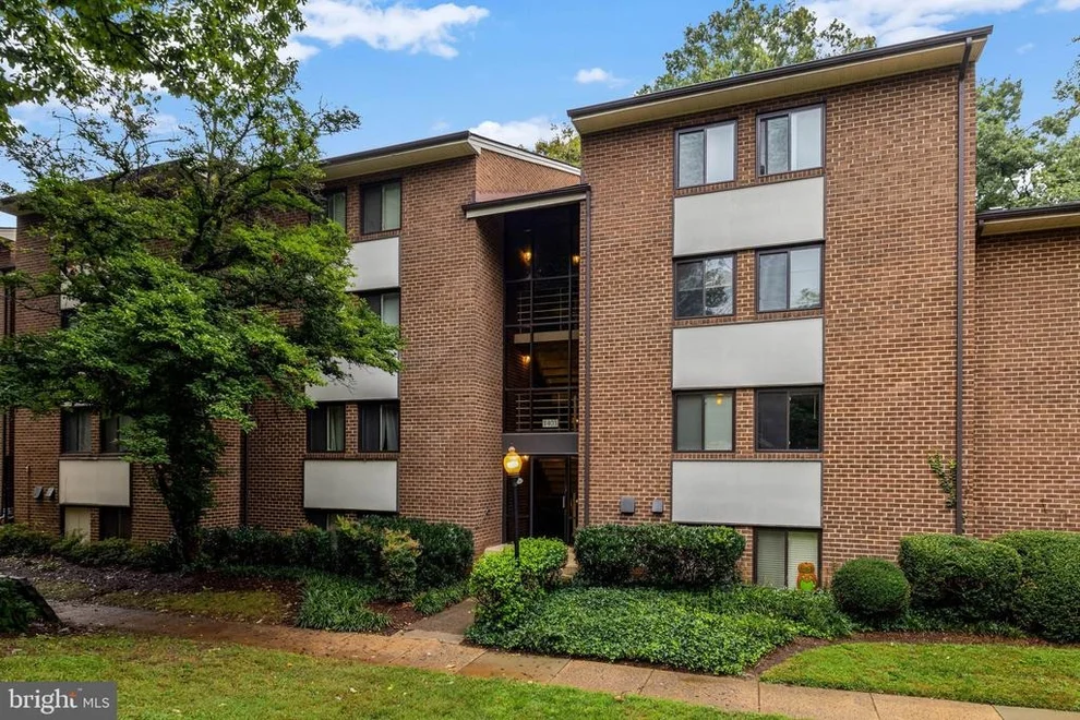 1403 Northgate Square