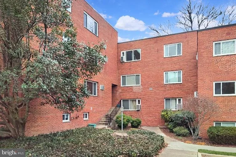 Unit for sale at 2129 19TH STREET N, ARLINGTON, VA 22201