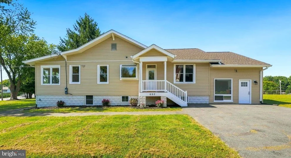 Unit for sale at 692 RIDGE, MOUNT AIRY, MD 21771