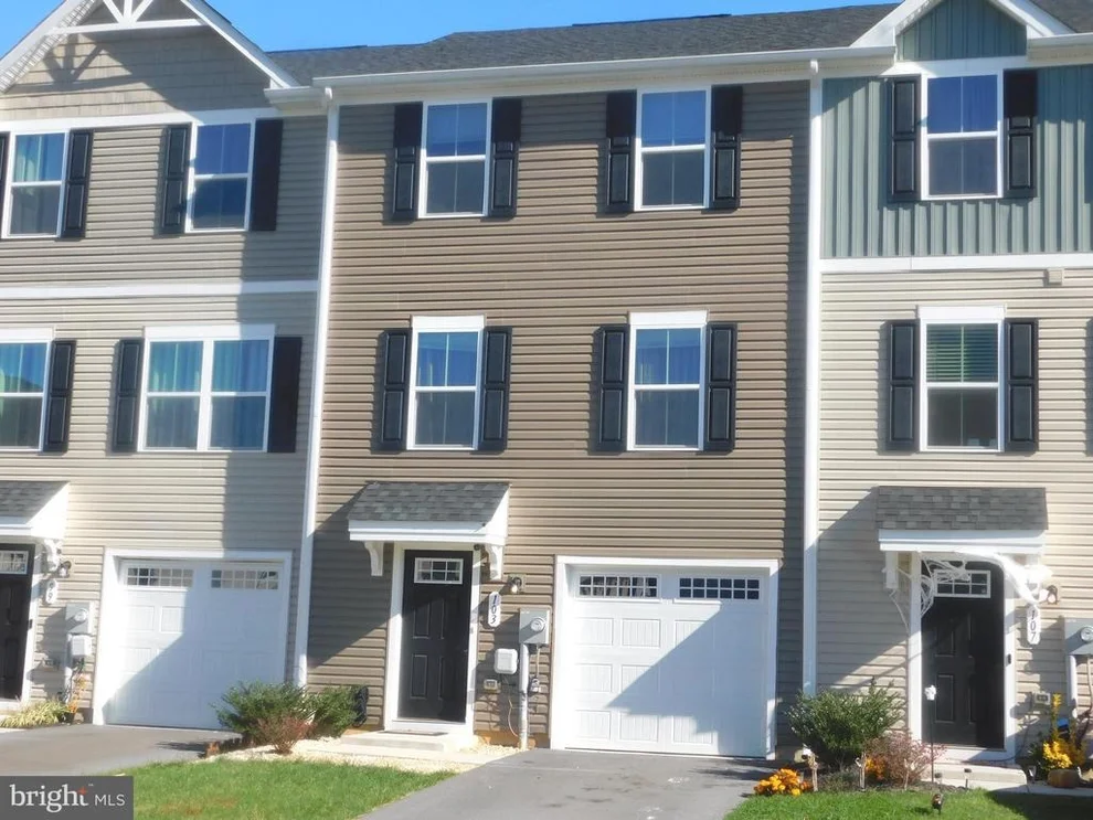 Unit for sale at 103 RHEA DRIVE, MARTINSBURG, WV 25403