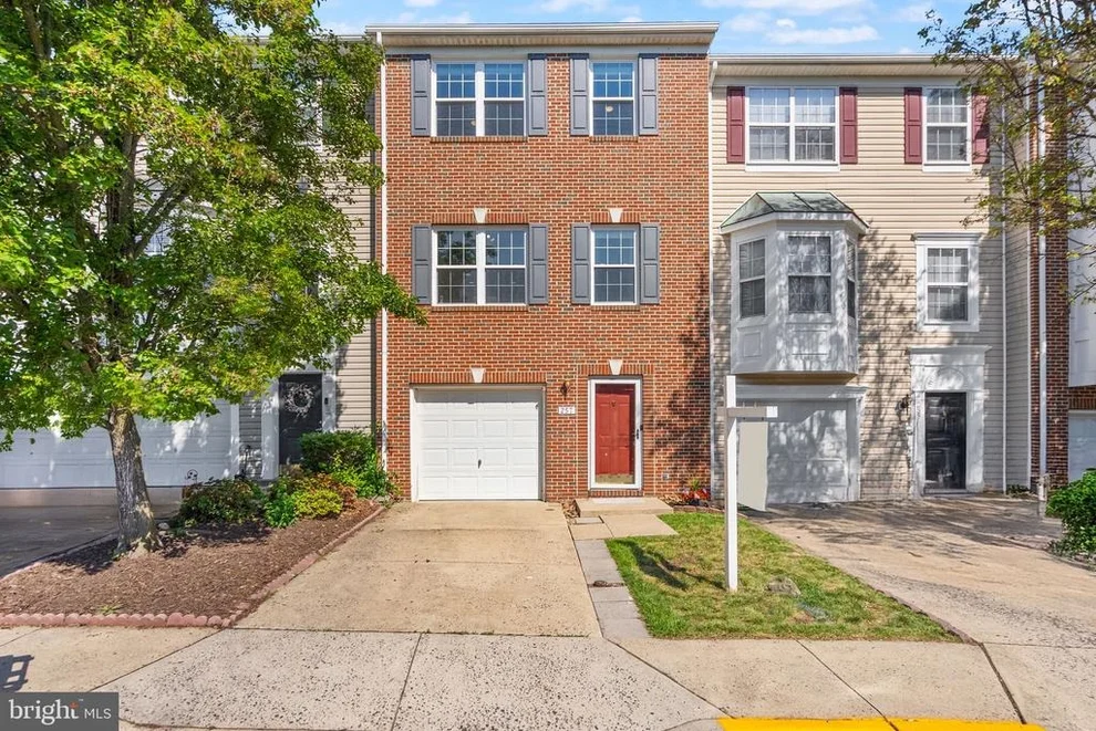 Unit for sale at 257 GOLDEN LARCH TERRACE NE, LEESBURG, VA 20176