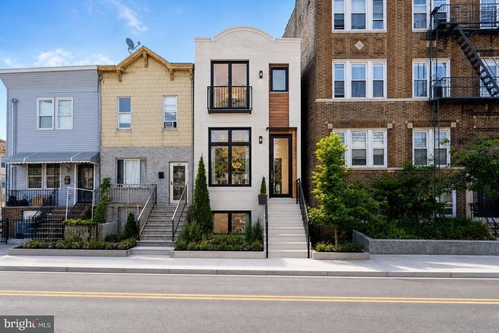 Unit for sale at 178 TONNELE, JERSEY CITY, NJ 07306
