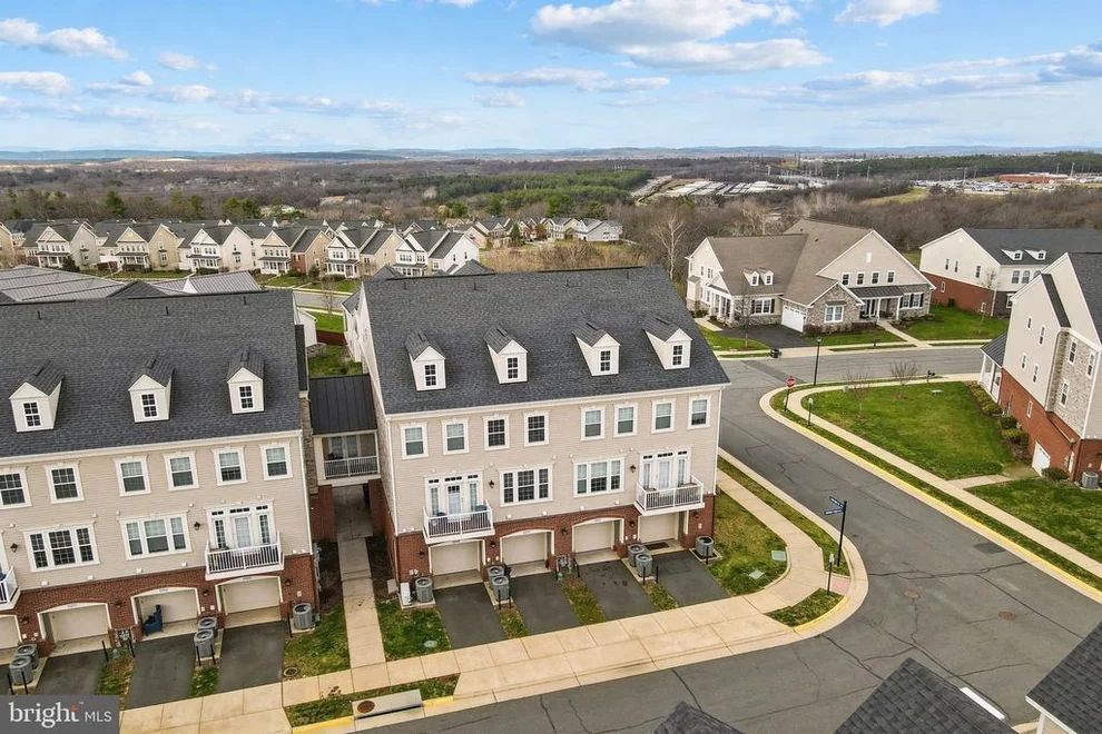 Unit for sale at 42553 SUNSET RIDGE SQUARE, ASHBURN, VA 20148