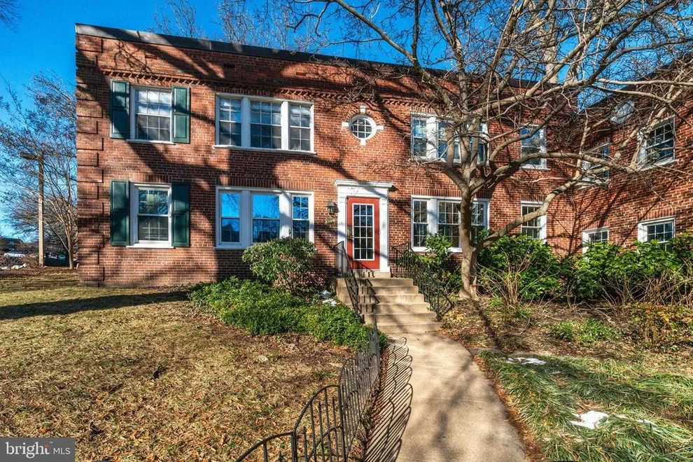 Unit for sale at 1900 N RHODES STREET, ARLINGTON, VA 22201