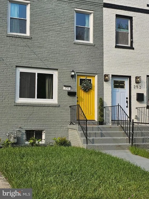 Unit for sale at 250 OAKWOOD STREET SE, WASHINGTON, DC 20032