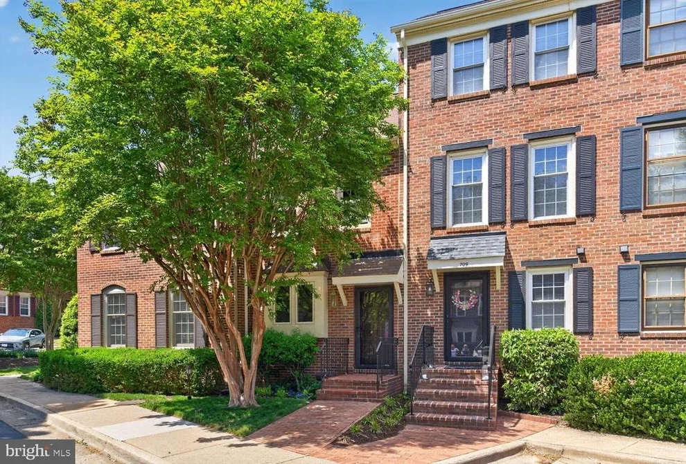 Unit for sale at 711 W ABINGDON COURT, ALEXANDRIA, VA 22314