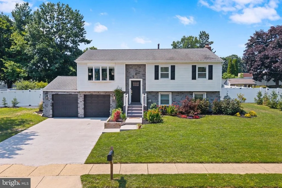 Unit for sale at 6 INDEPENDENCE DRIVE, BORDENTOWN, NJ 08505
