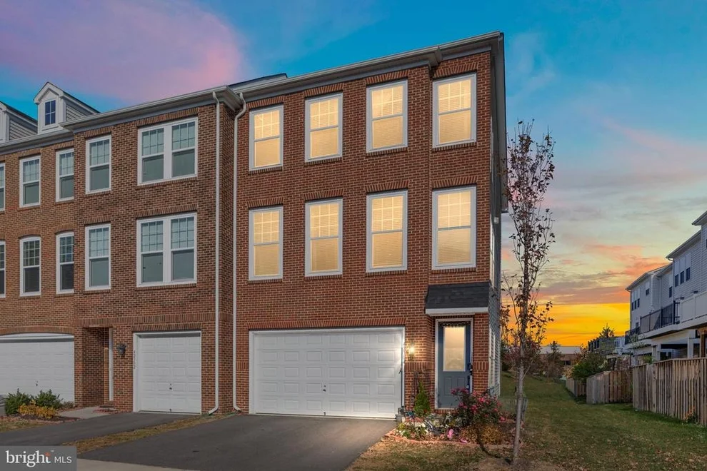 Unit for sale at 42304 LANCASTER WOODS SQUARE, CHANTILLY, VA 20152