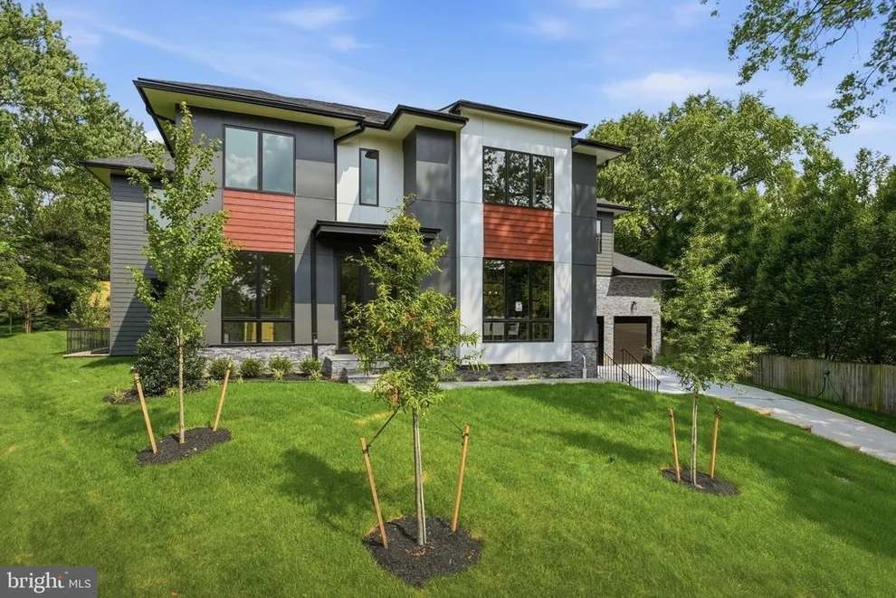 Unit for sale at 1905 LAMSON PLACE, MCLEAN, VA 22101