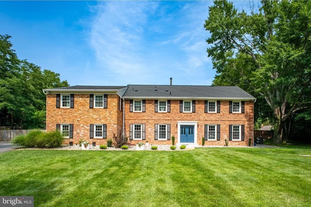 Unit for sale at 8354 OLD DOMINION DRIVE, MCLEAN, VA 22102