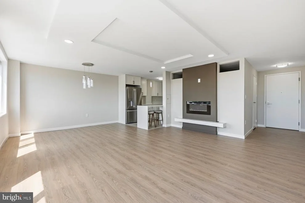 Unit for sale at 10201 GROSVENOR PLACE, ROCKVILLE, MD 20852