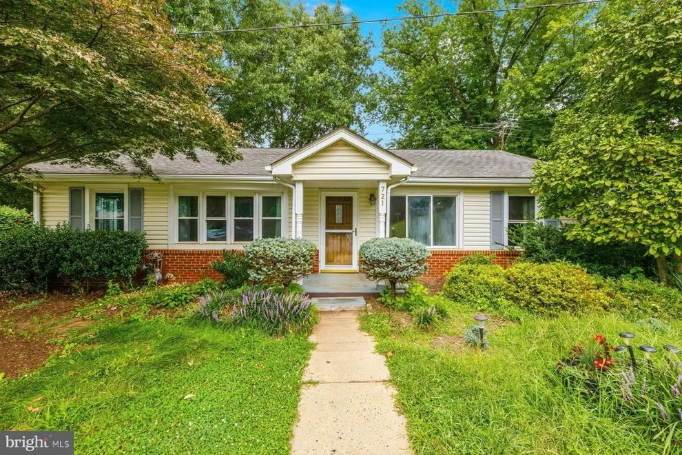 Unit for sale at 721 WIRT STREET SW, LEESBURG, VA 20175