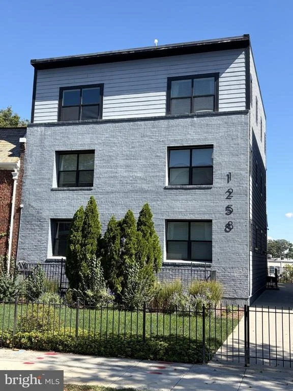 Unit for sale at 1258 HOLBROOK TERRACE NE, WASHINGTON, DC 20002