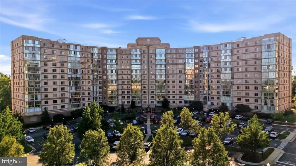 Unit for sale at 19375 CYPRESS RIDGE TERRACE, LEESBURG, VA 20176
