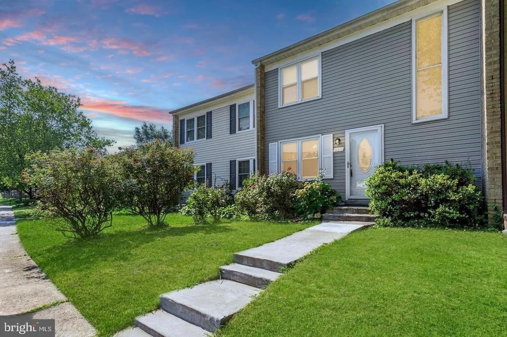 Unit for sale at 564 CRESTWOOD STREET SW, LEESBURG, VA 20175